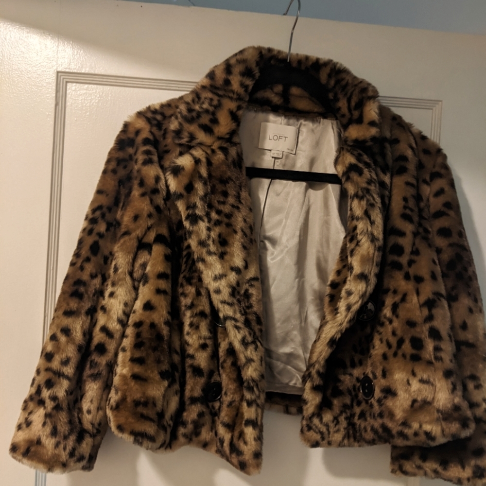 Women's LOFT leopard print faux fur cropped jacket